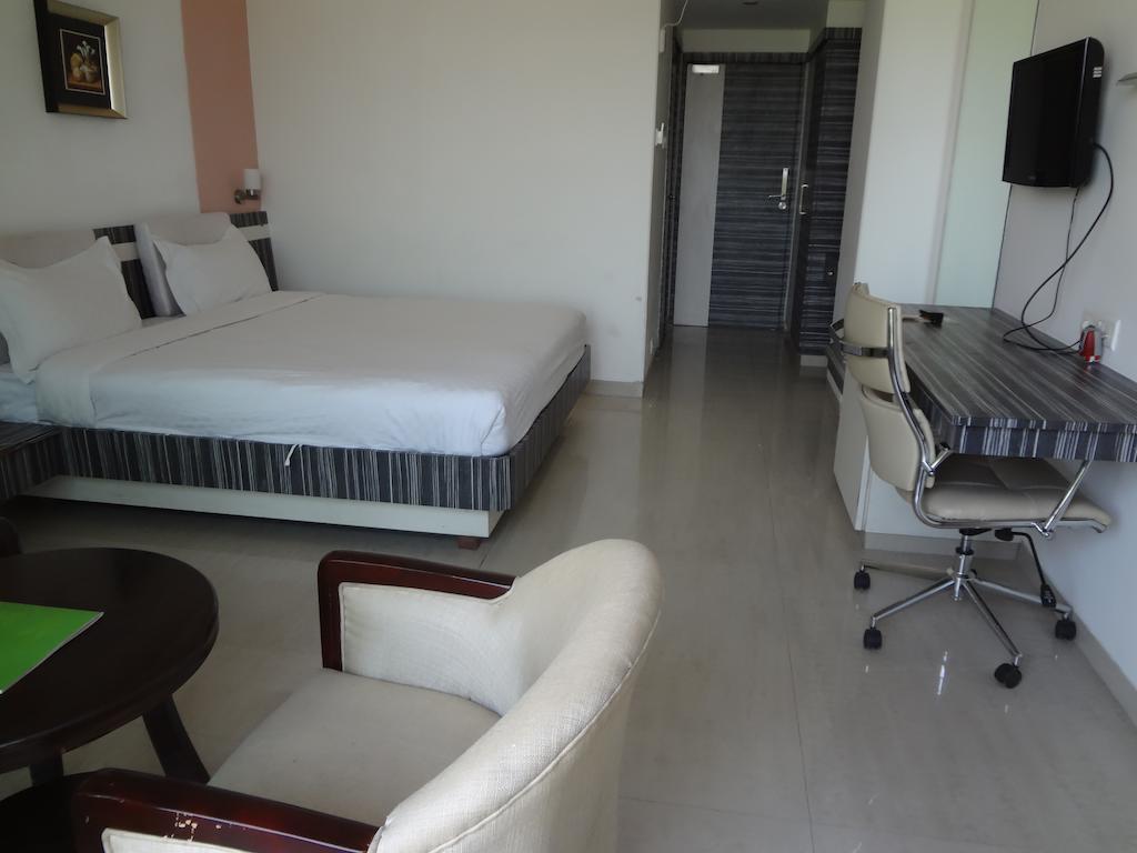 Hotel Sea N Rock Тхане Номер фото