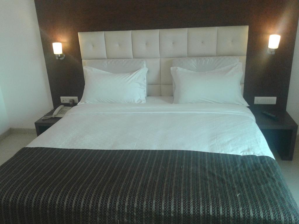 Hotel Sea N Rock Тхане Екстер'єр фото